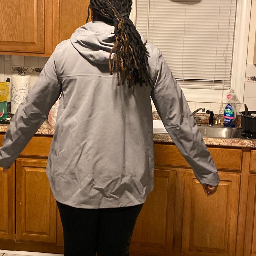North Face WOMEN'S APEX FLEX GTX® CAPE ANORAK - Picture 3 of 4
